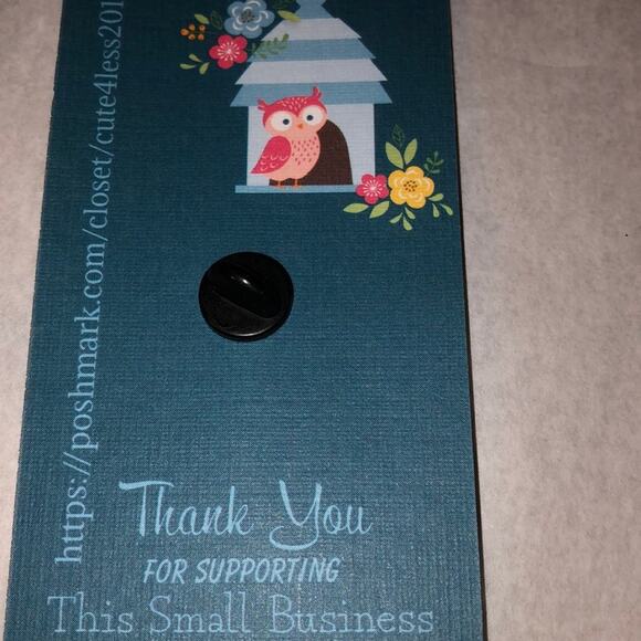 One Free Kiss Coupon Pin Brooch - Picture 2 of 2